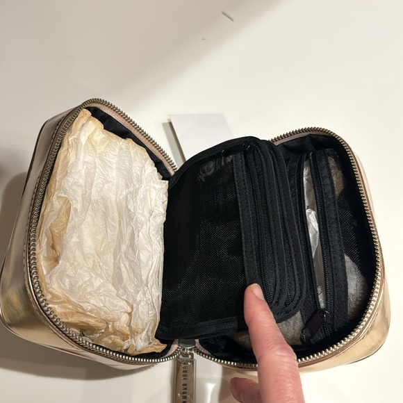 Bobbi Brown cosmetic/makeup case - Picture 5 of 14